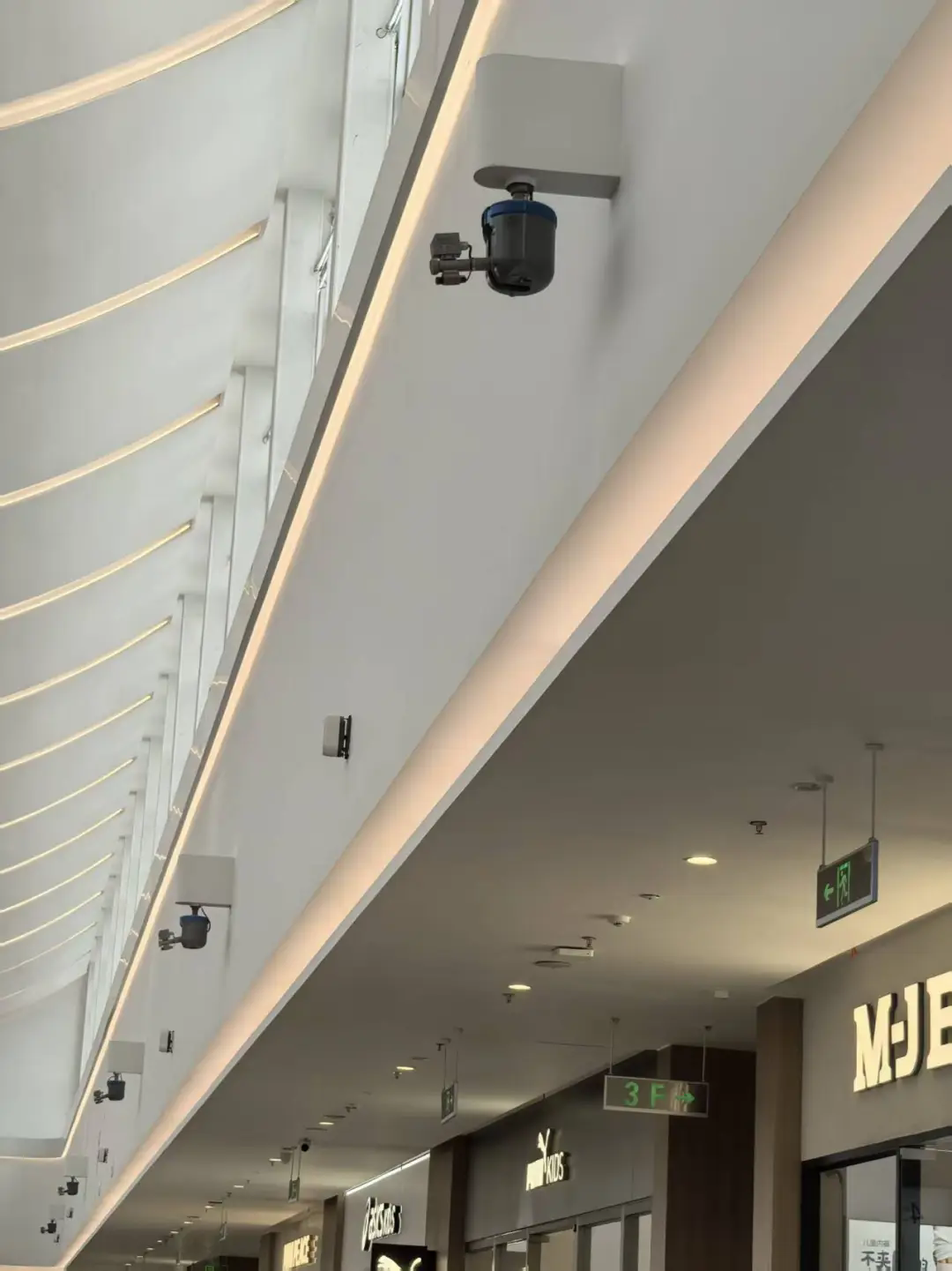 20251126129955.png 5.webp.png